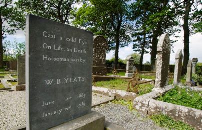 Getty_epitaph_Yeats-148707726-5761ff043df78c98dc94a5ce